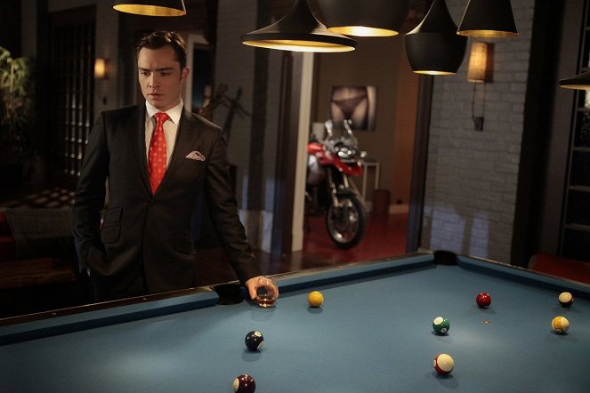 Gossip Girl - Season 5 - Con Heir - Photos - Ed Westwick