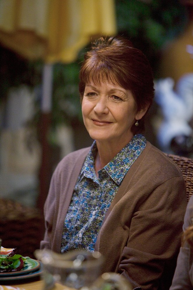 Switched at Birth - American Gothic - Film - Ivonne Coll