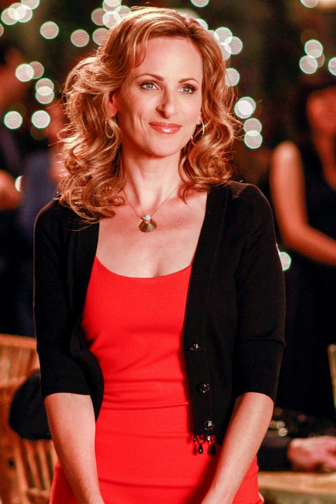 Switched at Birth - Dance Amongst Daggers - Do filme - Marlee Matlin