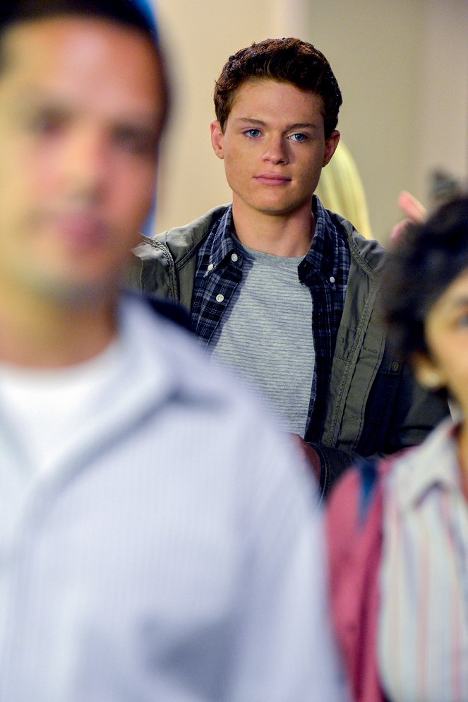 Switched at Birth - The Declaration of Independence - Z filmu - Sean Berdy