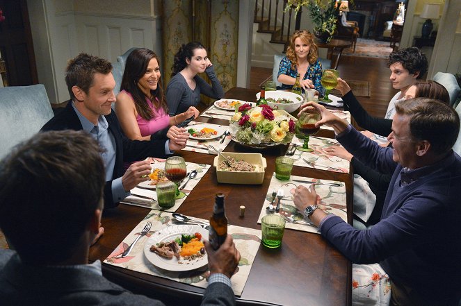 Switched at Birth - We Are the Kraken of Our Own Sinking Ships - Z filmu - Christopher Wiehl, Constance Marie, Vanessa Marano, Lea Thompson, Mat Vairo, Spencer Garrett