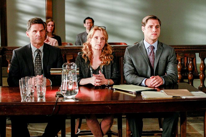 Switched at Birth - The Trial - Photos - D. W. Moffett, Lea Thompson, Sam Page