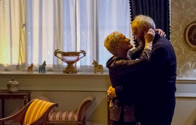Die Frau des Nobelpreisträgers - Filmfotos - Glenn Close, Jonathan Pryce