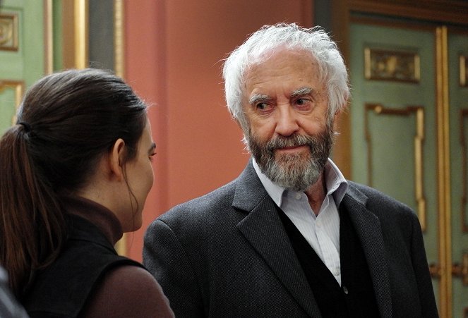 Die Frau des Nobelpreisträgers - Filmfotos - Jonathan Pryce