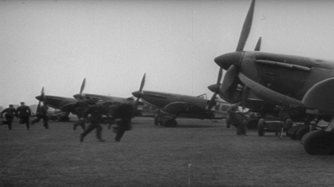 Secret Spitfires - Kuvat elokuvasta