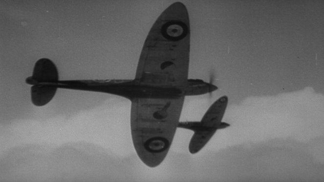 Secret Spitfires - Kuvat elokuvasta