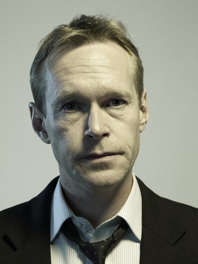 Inside Men - Promoción - Steven Mackintosh