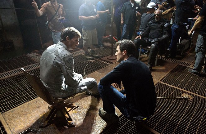 Nevědomí - Z natáčení - Tom Cruise, Joseph Kosinski, Morgan Freeman