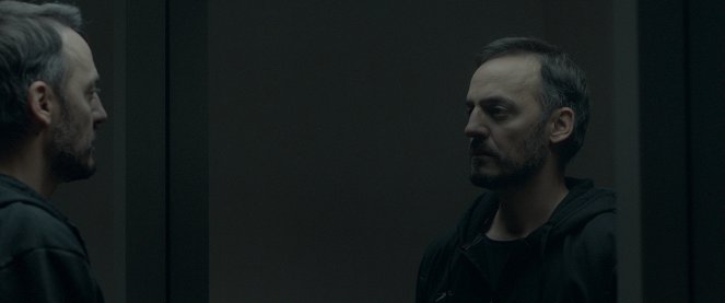 Une part d'ombre - Filmfotók - Fabrizio Rongione