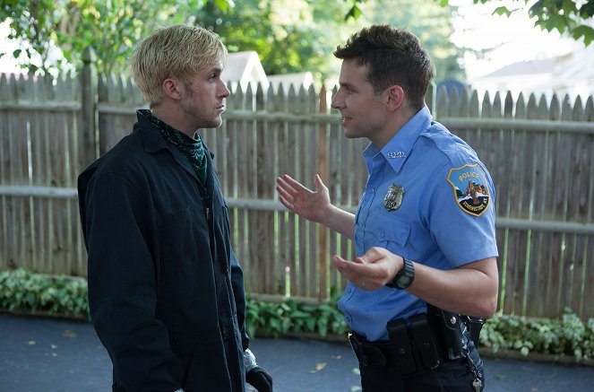 The Place Beyond the Pines - Photos - Ryan Gosling, Bradley Cooper