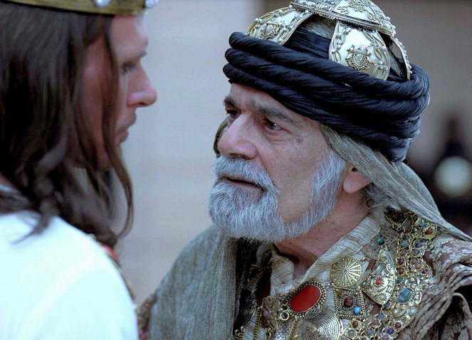 Princezná z Perzie: Noc s kráľom - Z filmu - Luke Goss, Omar Sharif