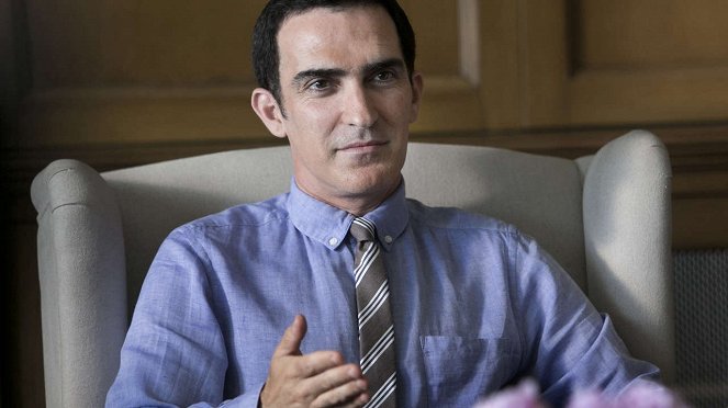 Californication - Season 6 - Quitters - Photos - Patrick Fischler