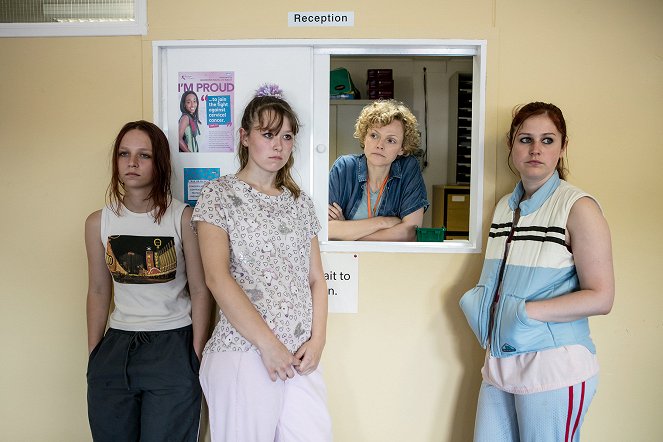 Three Girls - Warum glaubt uns niemand? - Filmfotos - Molly Windsor, Liv Hill, Maxine Peake, Ria Zmitrowicz