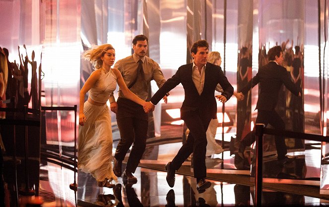 Mission: Impossible - Utóhatás - Filmfotók - Vanessa Kirby, Henry Cavill, Tom Cruise