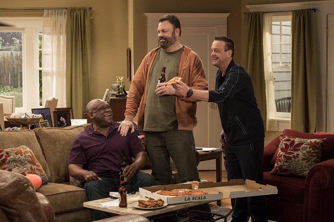 Kevin Can Wait - Kevin will Spaß - Filmfotos - Leonard Earl Howze, Christopher Brian Roach, Lenny Venito
