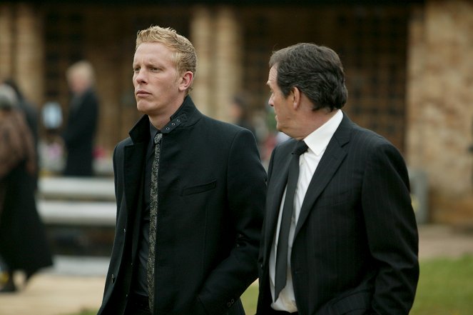 Inspector Lewis - Season 4 - Falling Darkness - Photos - Laurence Fox, Kevin Whately