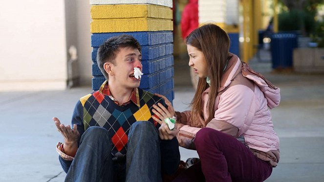 The Middle - Thanksgiving IV - Film - Brock Ciarlelli, Eden Sher