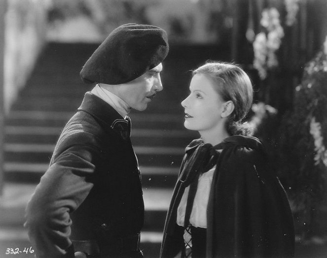 The Divine Woman - De la película - Lars Hanson, Greta Garbo