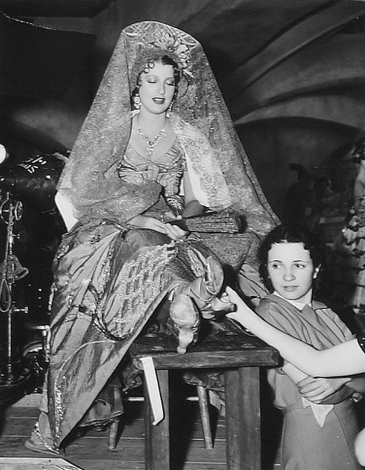 The Firefly - Tournage - Jeanette MacDonald