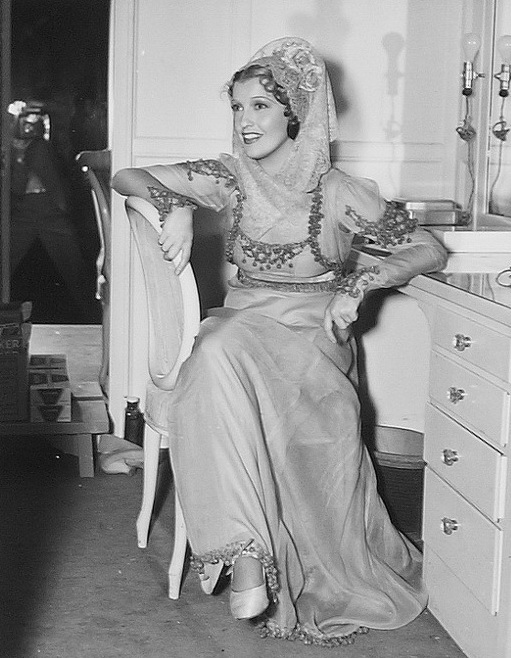 The Firefly - Tournage - Jeanette MacDonald