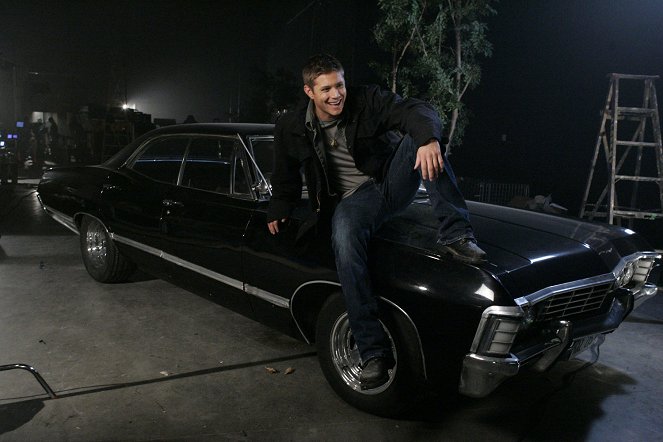 Hrozba z temnoty - Season 2 - Promo - Jensen Ackles