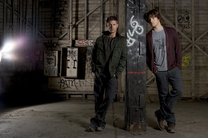 Supernatural - Season 2 - Werbefoto - Jensen Ackles, Jared Padalecki