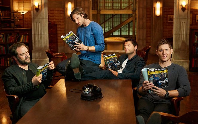 Supernatural - Season 12 - Werbefoto - Mark Sheppard, Jared Padalecki, Misha Collins, Jensen Ackles