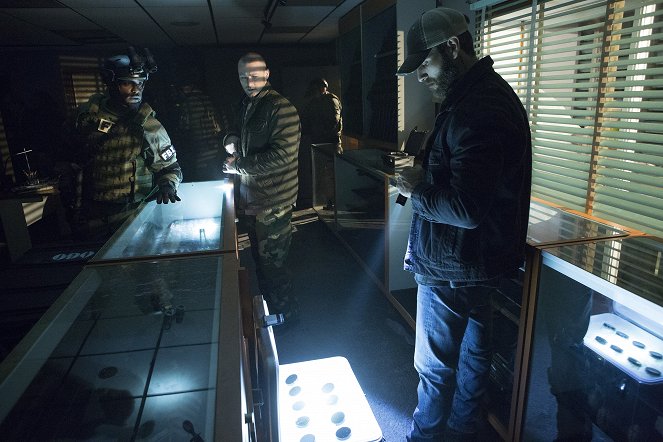 Quantico - Season 3 - Fear and Flesh - Photos - Blair Underwood, Jake McLaughlin, Alan Powell