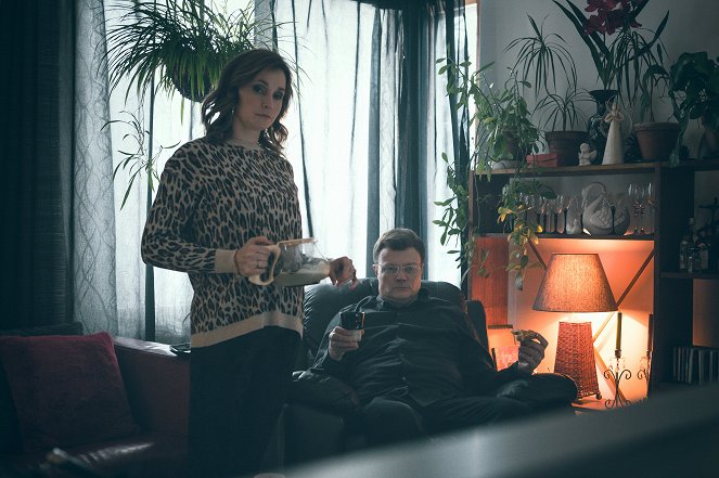 Keisari Aarnio - Episode 2 - Filmfotos - Leena Pöysti, Kari Hietalahti
