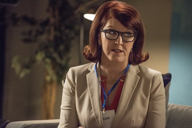All Night - Tarot Cards - Film - Kate Flannery