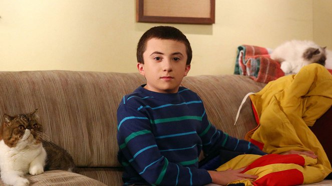 The Middle - Sleepless in Orson - Photos - Atticus Shaffer