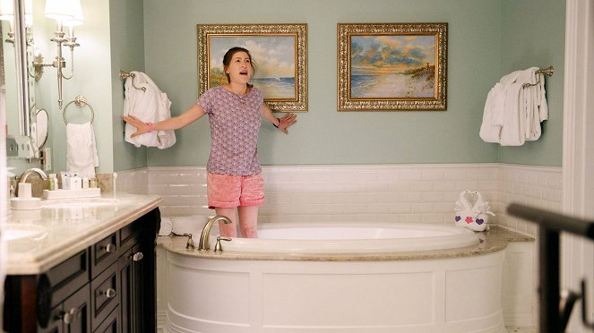 The Middle - The Wonderful World of Hecks - De la película - Eden Sher