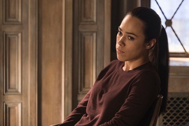 Taken - Season 2 - Imperium - Photos - Jessica Camacho