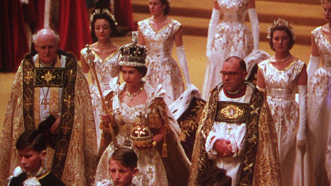 Wspaniałe życie królowej Elżbiety II - Z filmu - królowa Elżbieta II