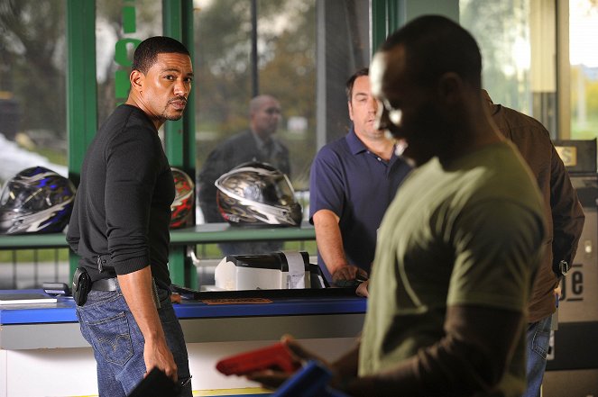 Breakout Kings - Queen of Hearts - Photos - Laz Alonso