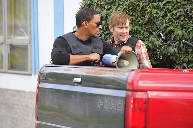 Breakout Kings - Queen of Hearts - Photos - Laz Alonso, Jimmi Simpson