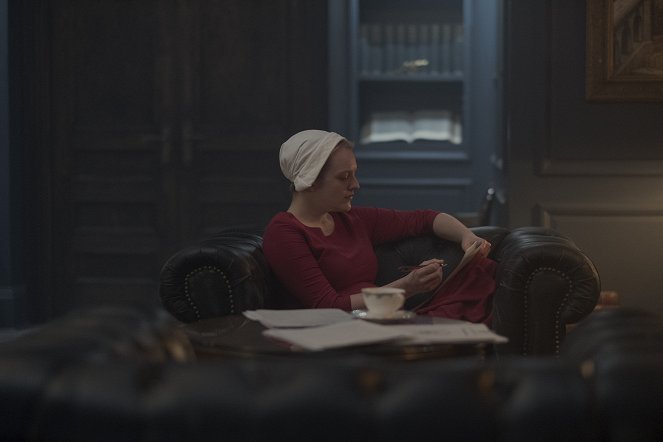 The Handmaid's Tale - Women's Work - Do filme - Elisabeth Moss