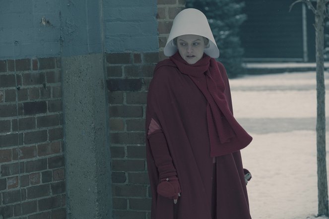 A szolgálólány meséje - Női munka - Filmfotók - Elisabeth Moss