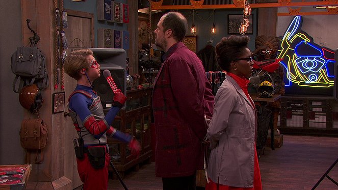Henry Danger - Season 2 - The Beat Goes On - Photos - Jace Norman, Mike Ostroski