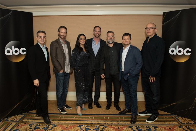 The Crossing - Z akcí - The cast and executive producers of “The Crossing” addressed the press at Disney | ABC Television’s Winter Press Tour 2018