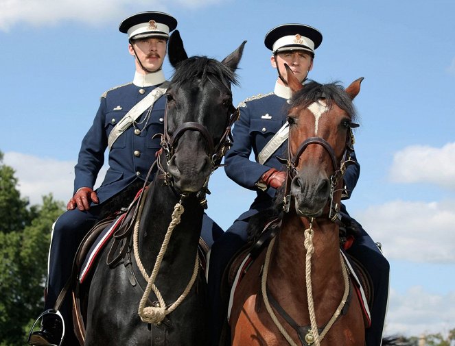 War Horse - Photos - Benedict Cumberbatch, Tom Hiddleston