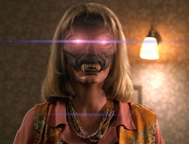Buffy contre les vampires - Season 3 - Le Masque de Cordolfo - Film