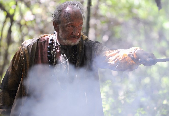 Hawaii Five-0 - Season 2 - Der Fluch der Geister - Filmfotos - Robert Englund