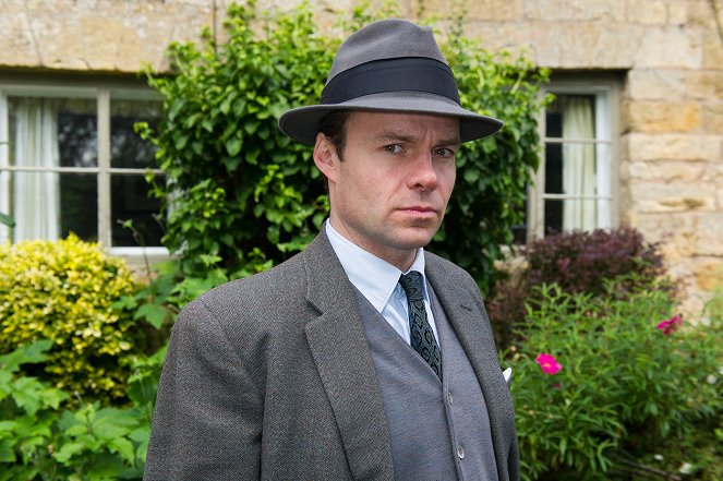 Father Brown - The Devil's Dust - Promoción - Jamie Glover