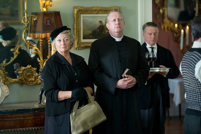 Father Brown - The Flying Stars - Z filmu - Sorcha Cusack, Mark Williams