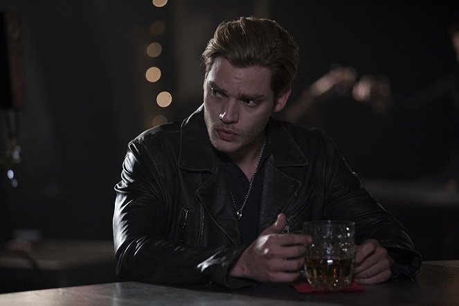 Shadowhunters: The Mortal Instruments - Stronger Than Heaven - Photos - Dominic Sherwood