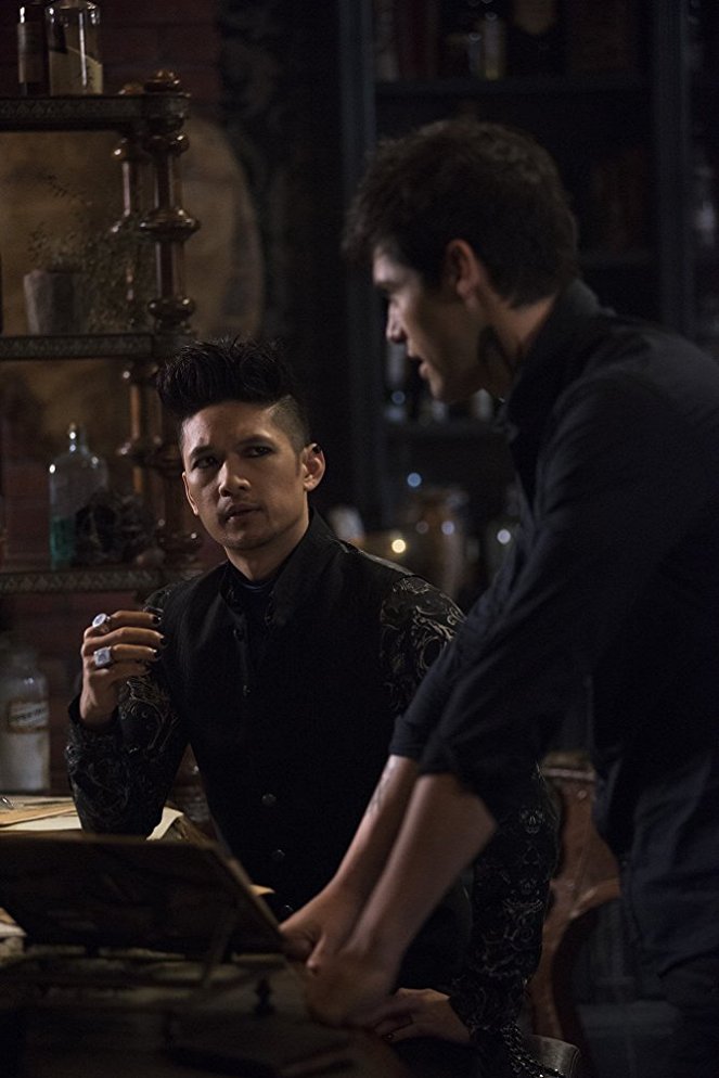 Shadowhunters: The Mortal Instruments - A Heart of Darkness - Photos