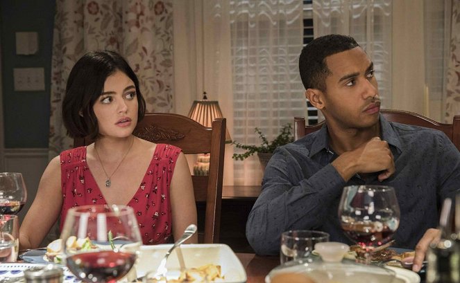 Life Sentence - Re-Inventing the Abbotts - Van film - Lucy Hale, Elliot Knight