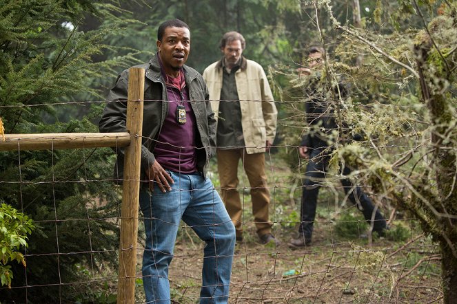 Grimm - Iron Hans - Photos - Russell Hornsby, Silas Weir Mitchell