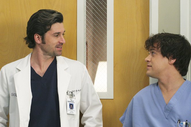 Grey's Anatomy - It's the End of the World - Photos - Patrick Dempsey, T.R. Knight